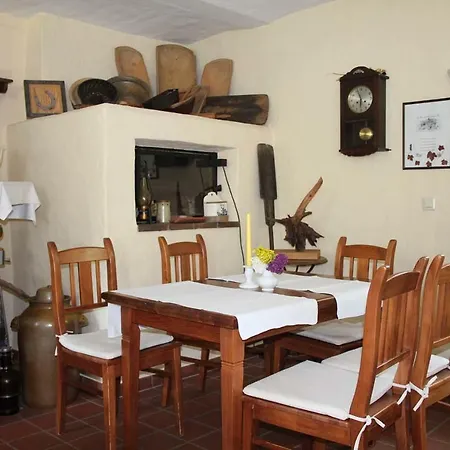 Alte Schmiede 3*